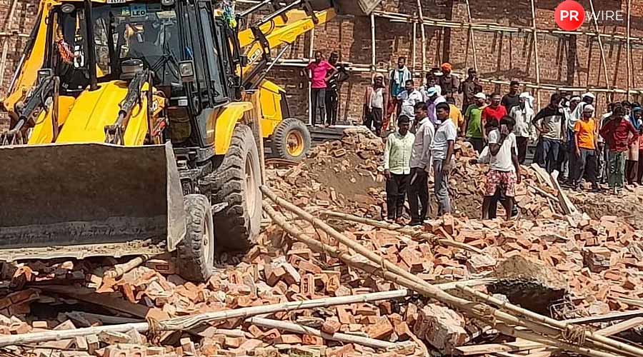 7 killed as wall collapses at temple in Andhra Pradesh's Simhachalam
