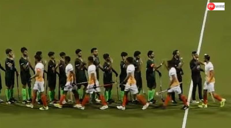 Indian hockey team gives high fives to Pakistan players, shakes hands to end bitter sporting enmity after Asia Cup row