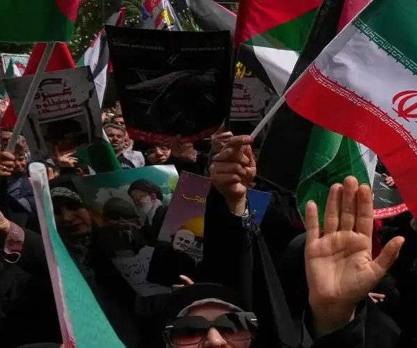 Iran students' protest continue amid US military buildup; nuclear talks on Thursday _ Key updates